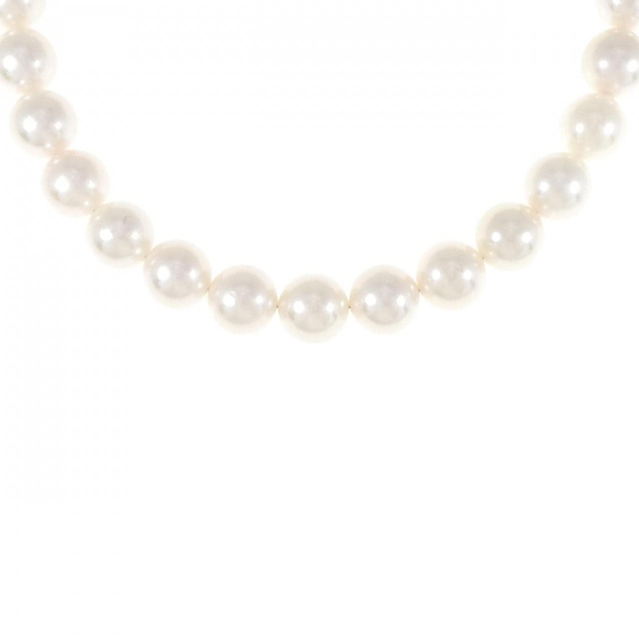 [BRAND NEW] Silver Clasp Akoya Pearl Necklace 8.5-9mm