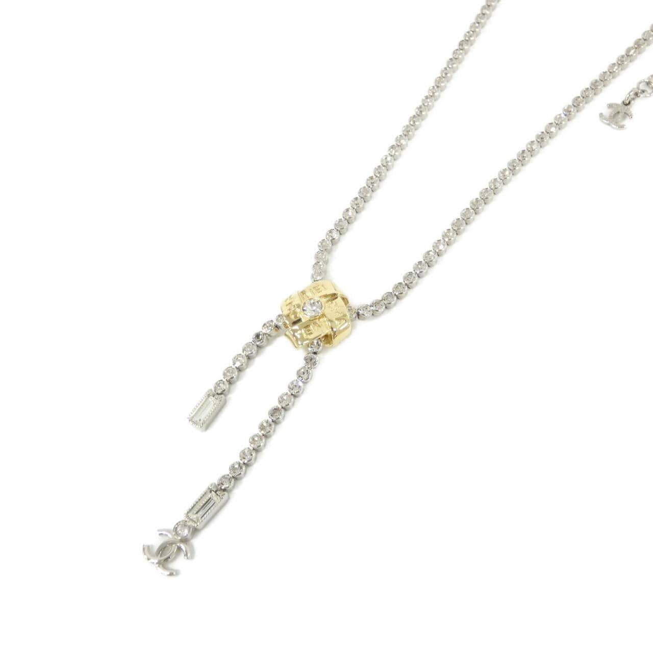 CHANEL necklace