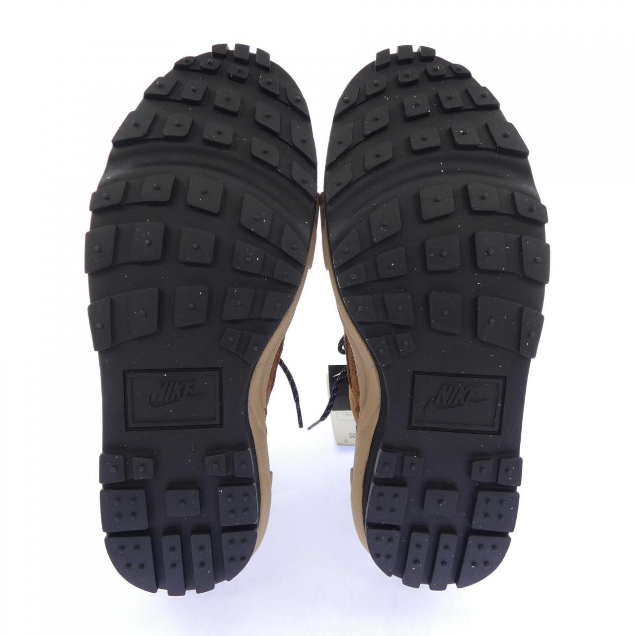ナイキ NIKE FN0563-200 スニーカー