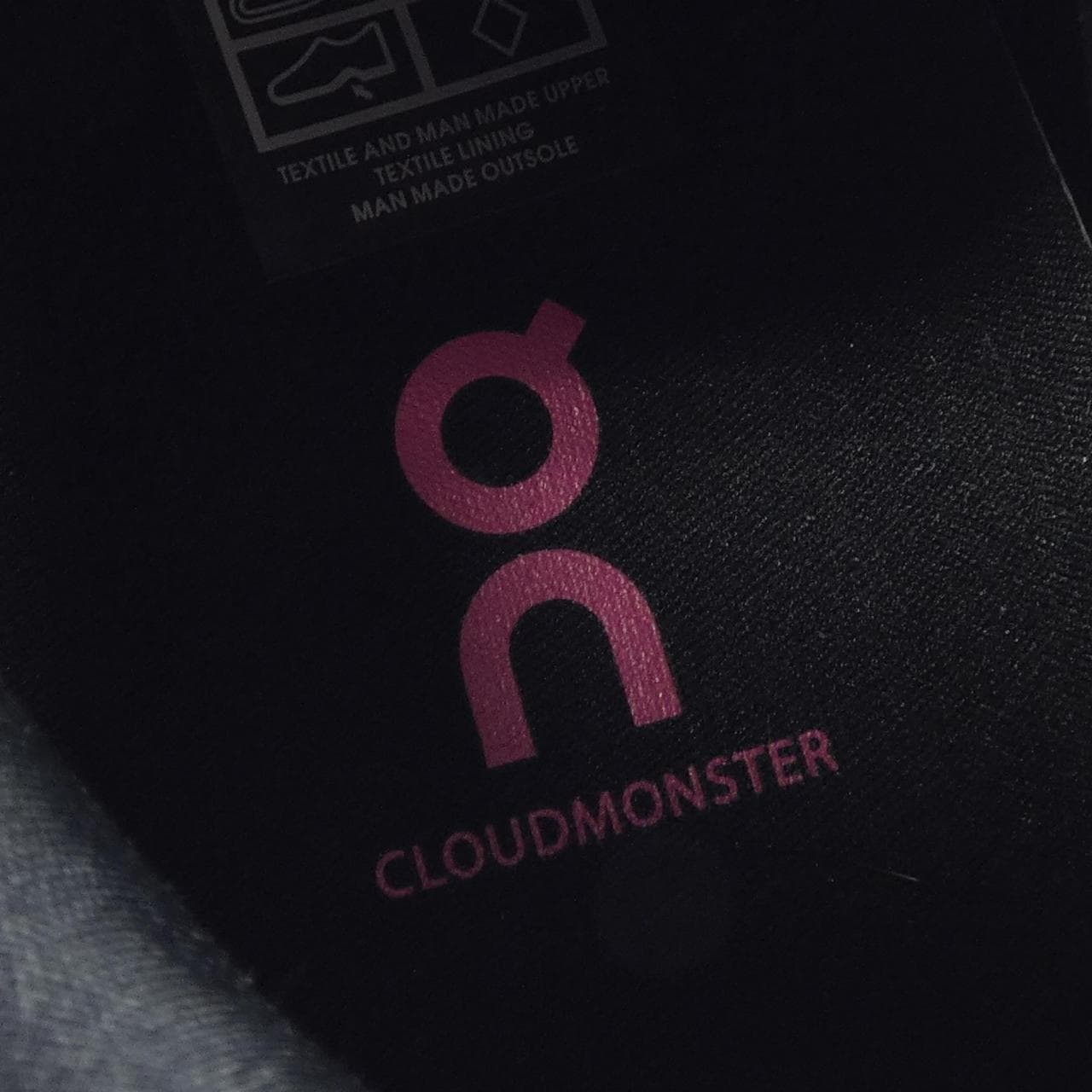 ON スニーカー