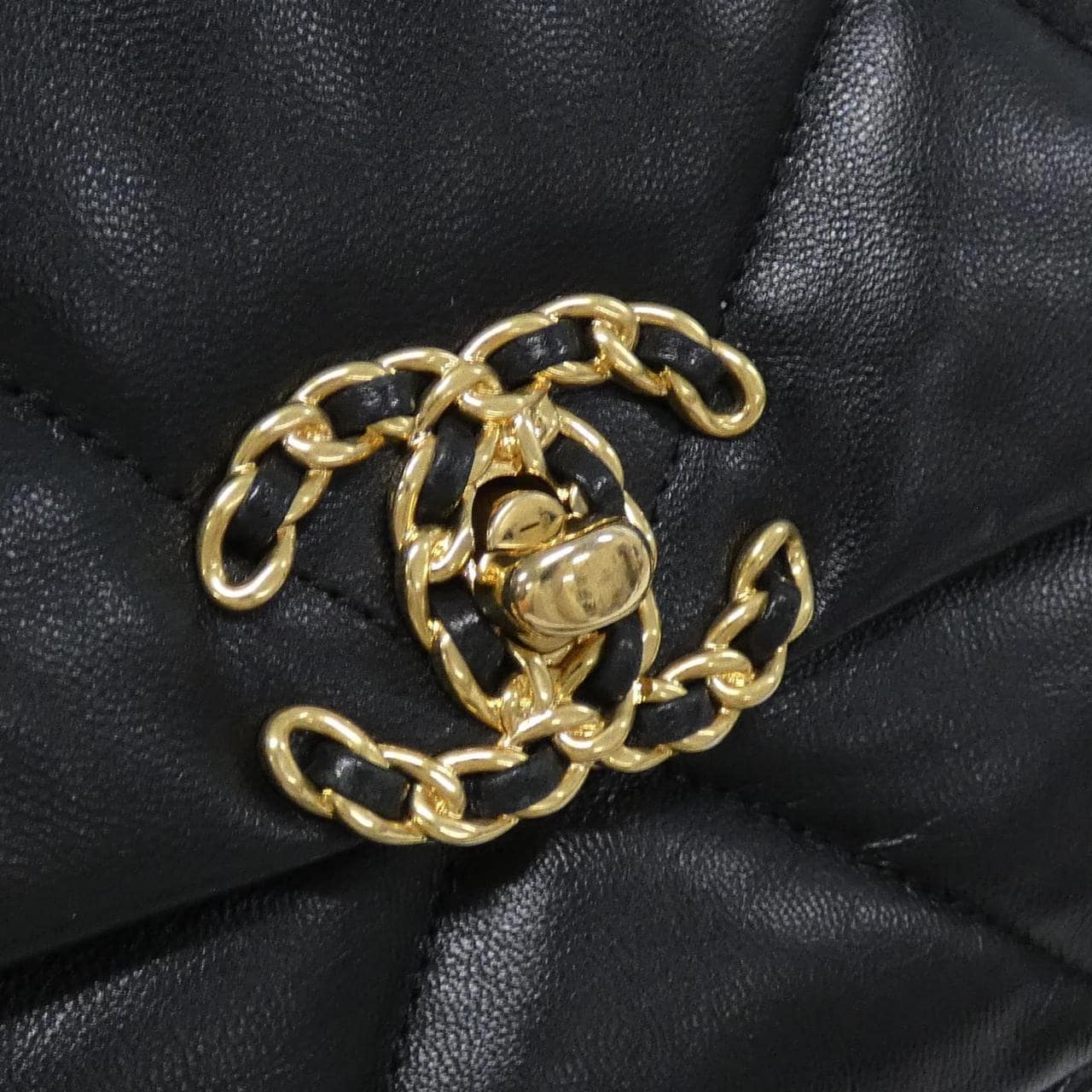 シャネル シャネル19 ライン AS1160 ショルダーバッグ