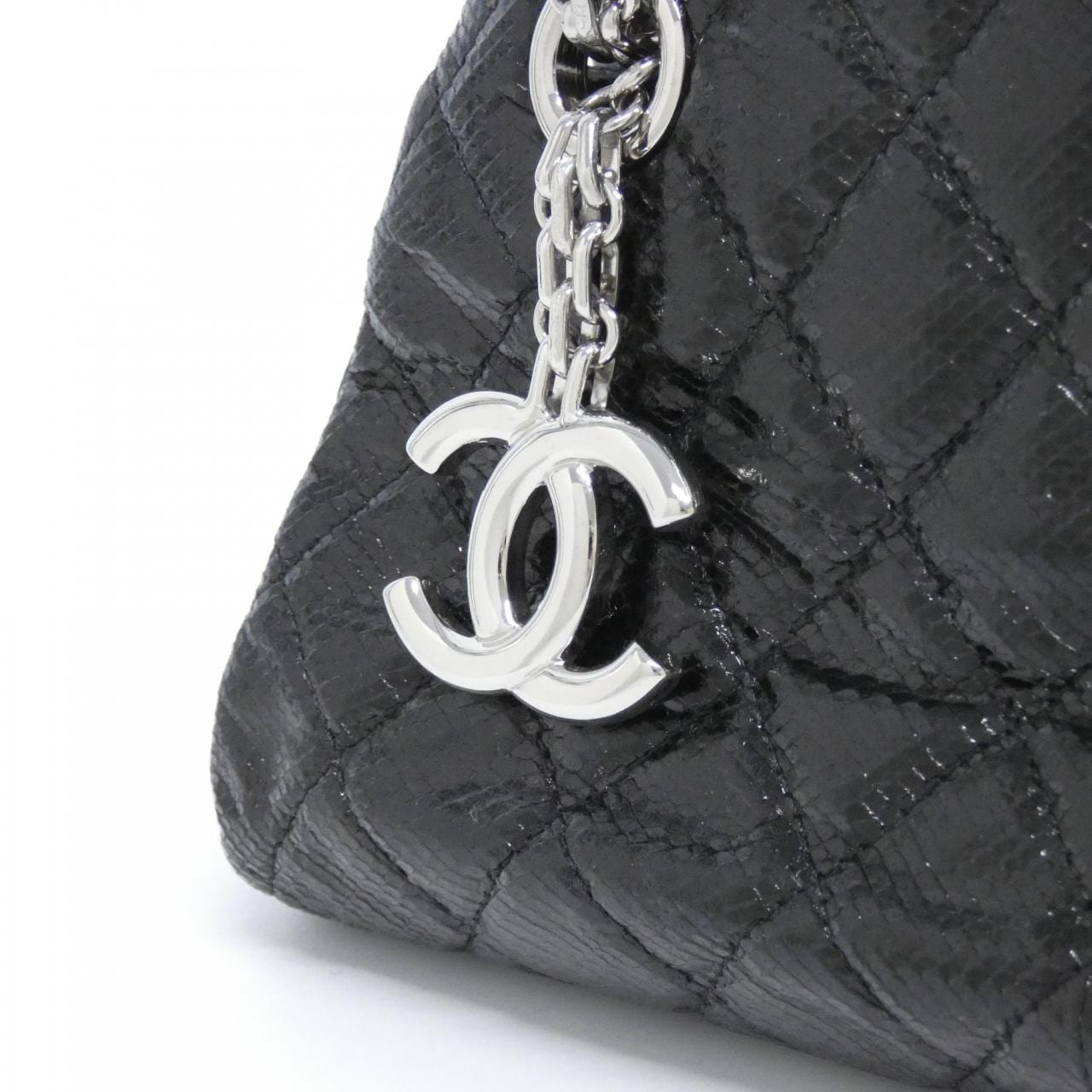 シャネル マドモアゼル ライン ショルダーバッグ