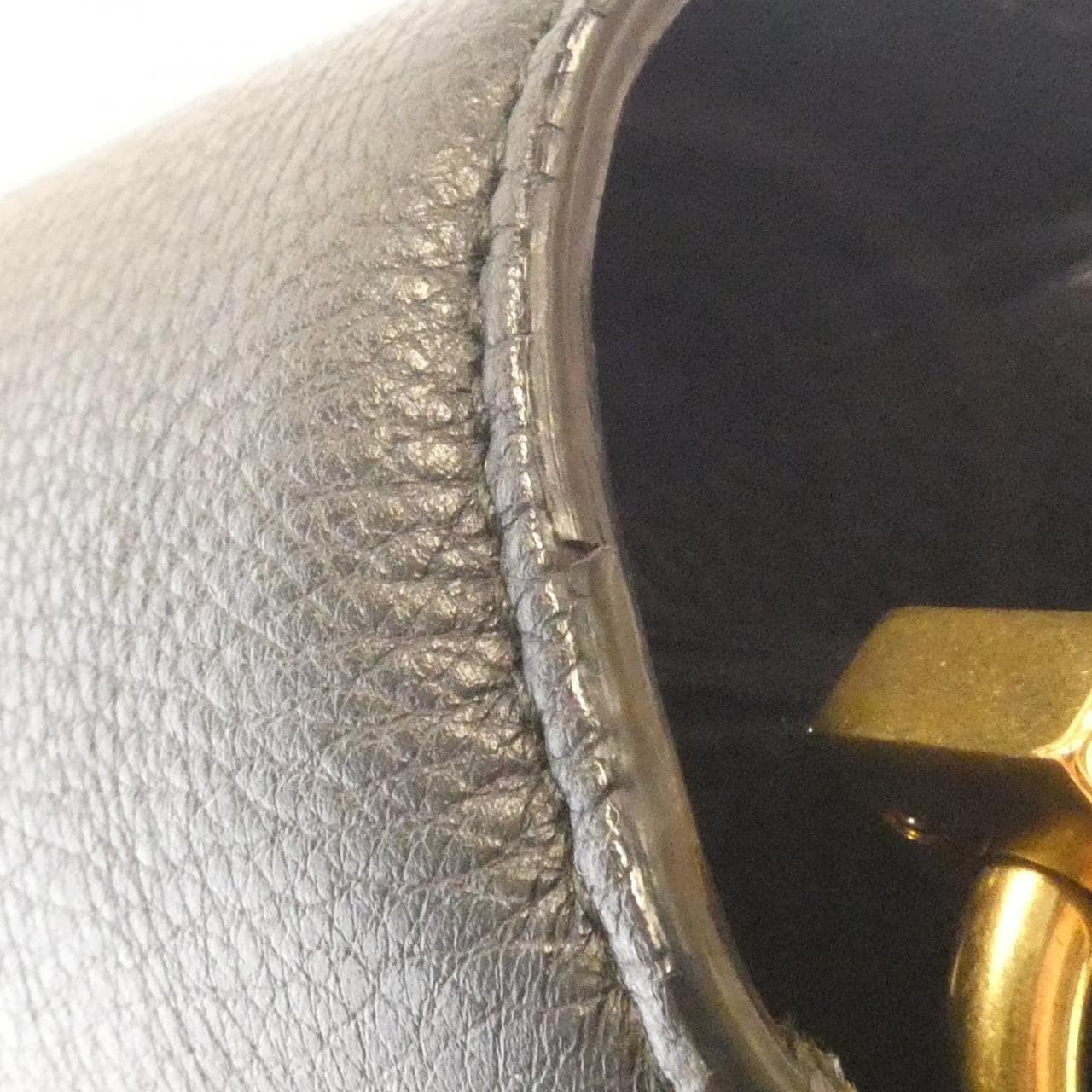 サルヴァトーレフェラガモ 21 H321 ショルダーバッグ