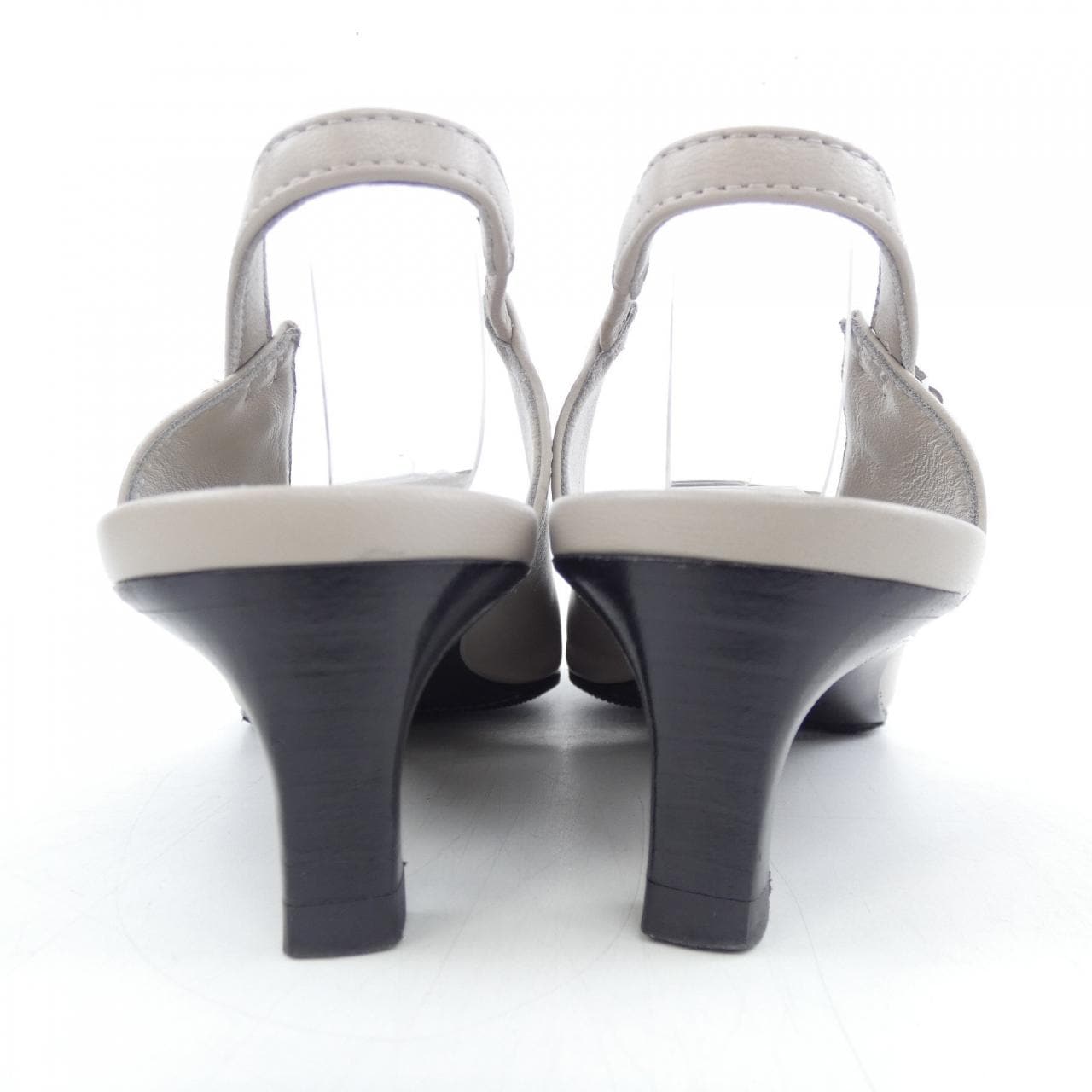 エルメス HERMES ラヴァ-　ケリーバックル 252121Z パンプス