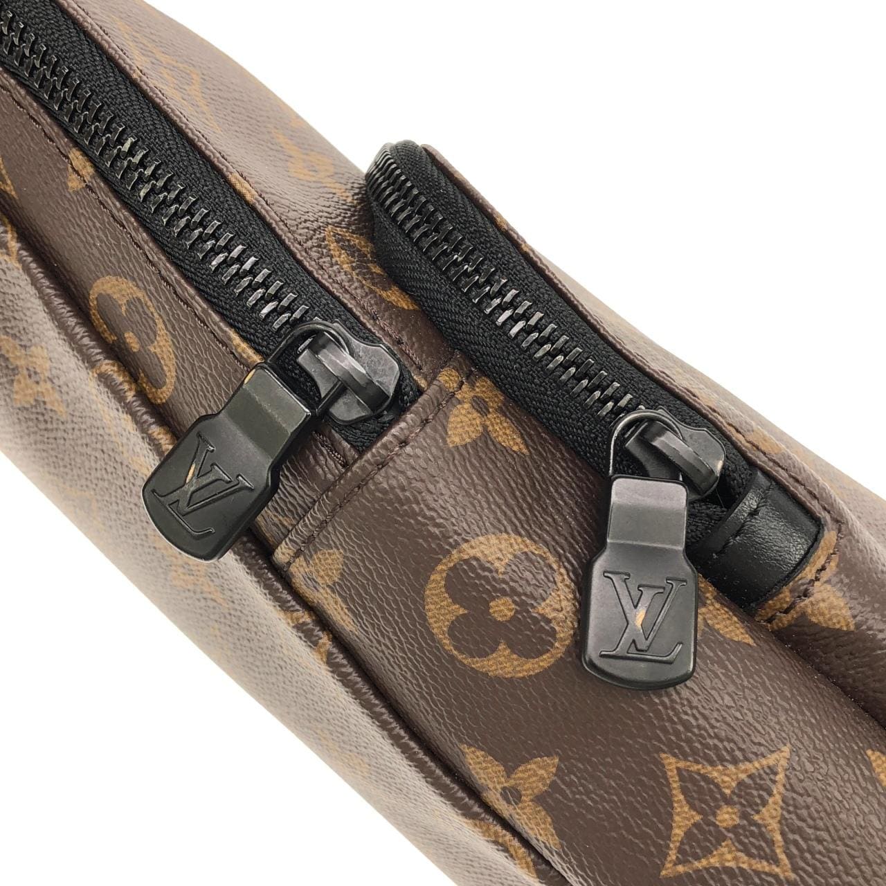 ルイヴィトン モノグラム マカサー アヴェニュー スリングバッグ M45897 ショルダーバッグ