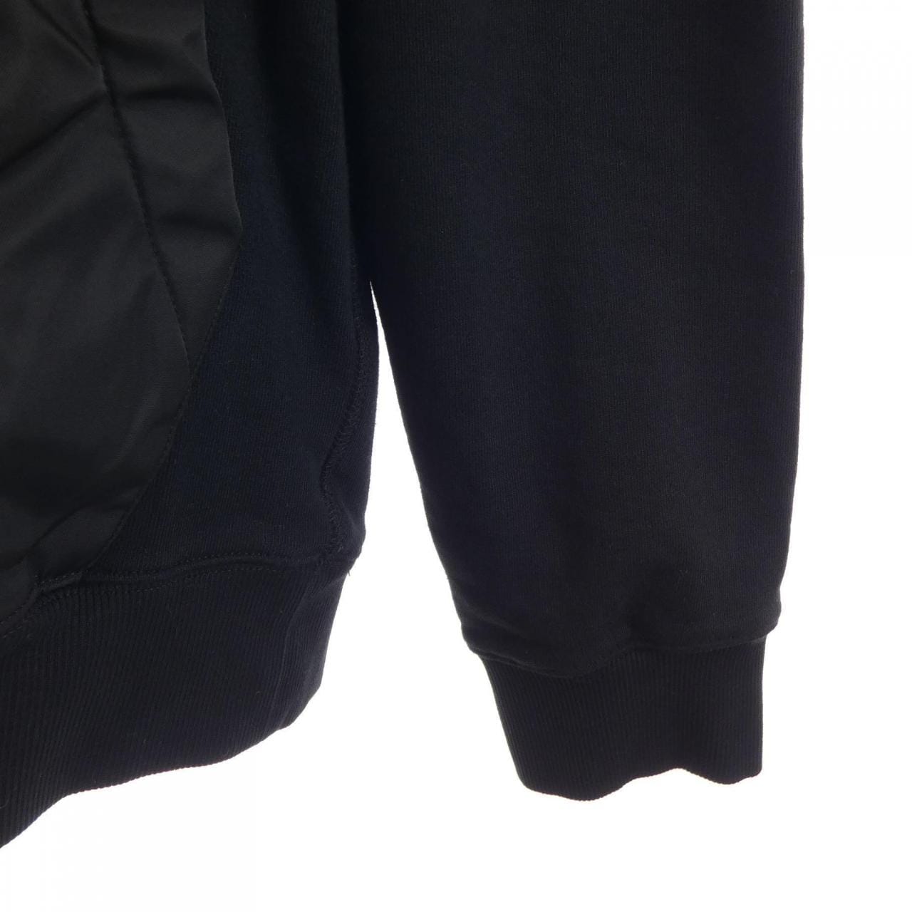プラダ PRADA トライアングルロゴ UJL45B SOOO 11CC パーカー