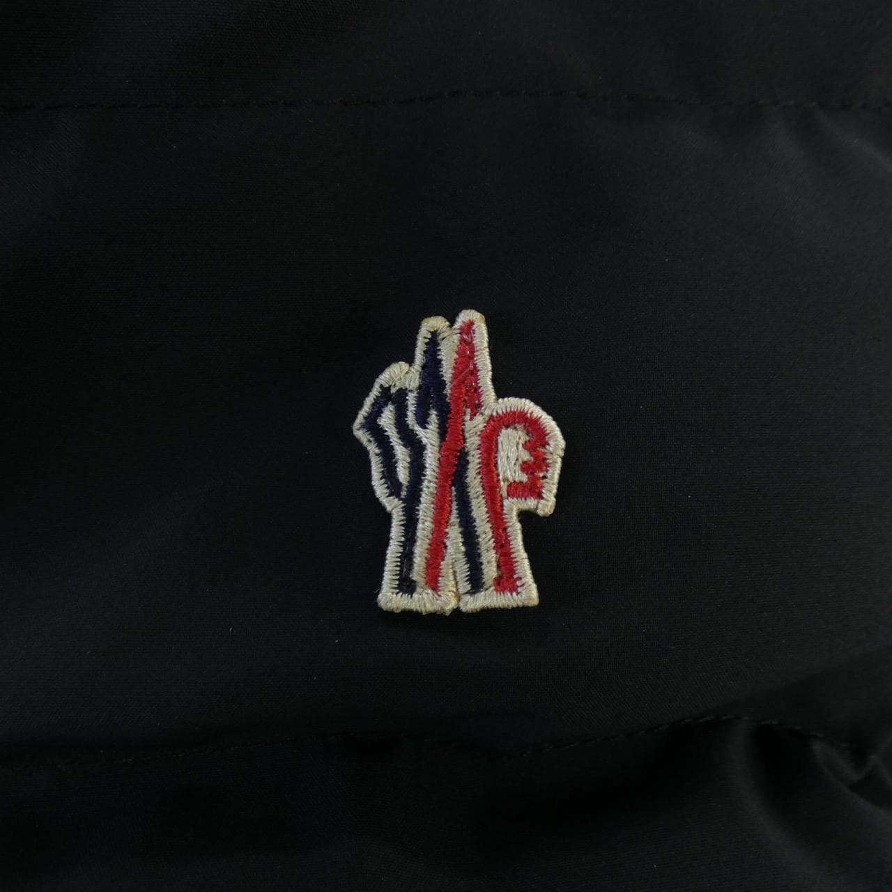 モンクレールグルノーブル MONCLER GRENOBLE LAMOURA ダウンジャケット