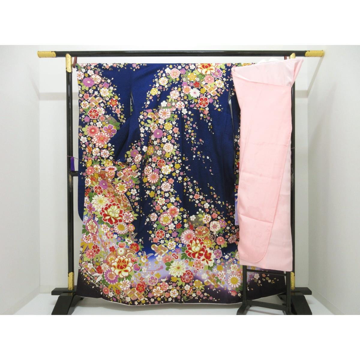 【未使用品】振袖　友禅金彩加工　刺繍入りボカシ染　きもの・長襦袢　２点セット