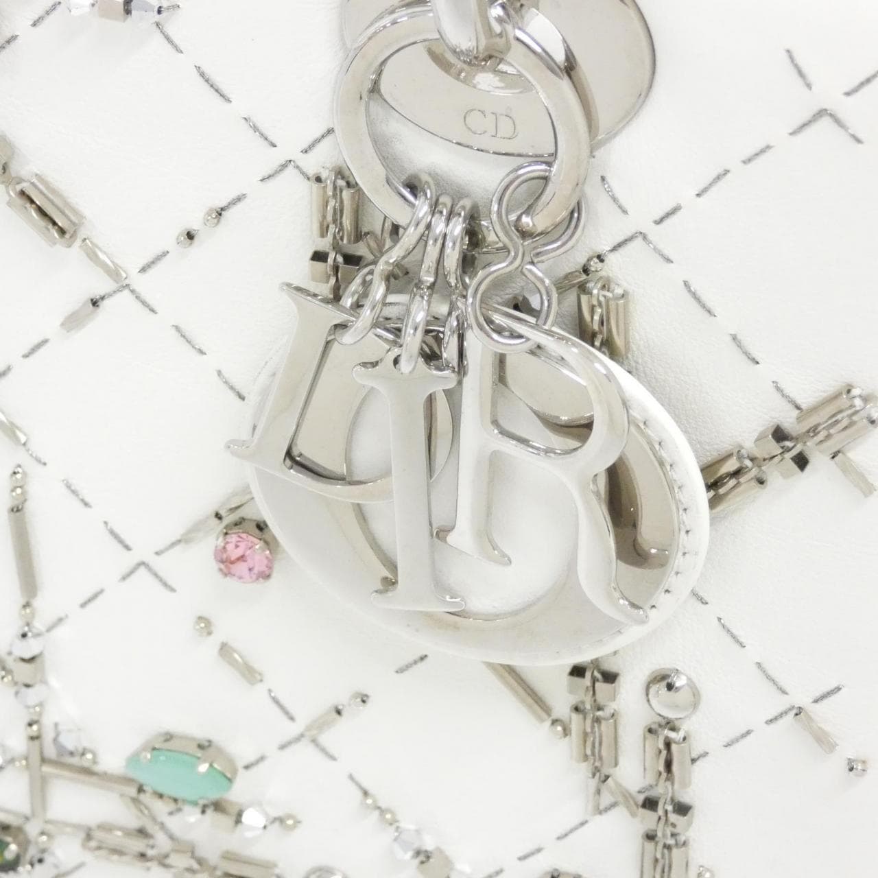 クリスチャンディオール レディ ディオール ミディアム M0550PRPS バッグ