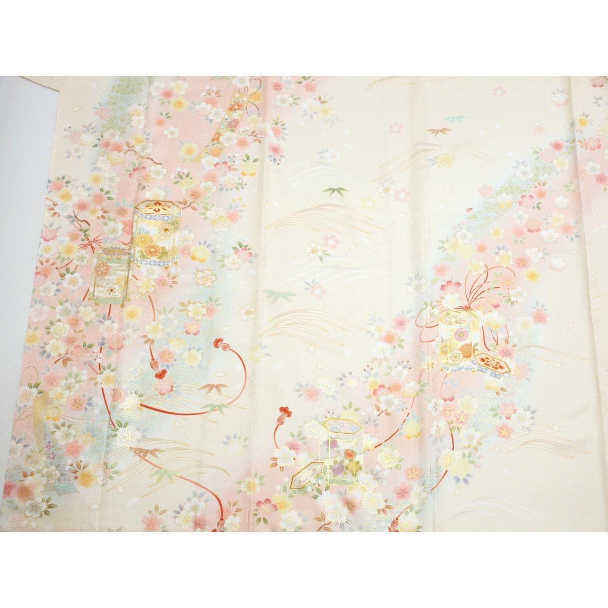 【新品】訪問着　友禅金彩加工　刺繍入りボカシ染
