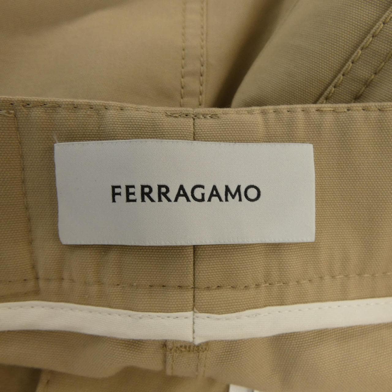 フェラガモ FERRAGAMO パンツ