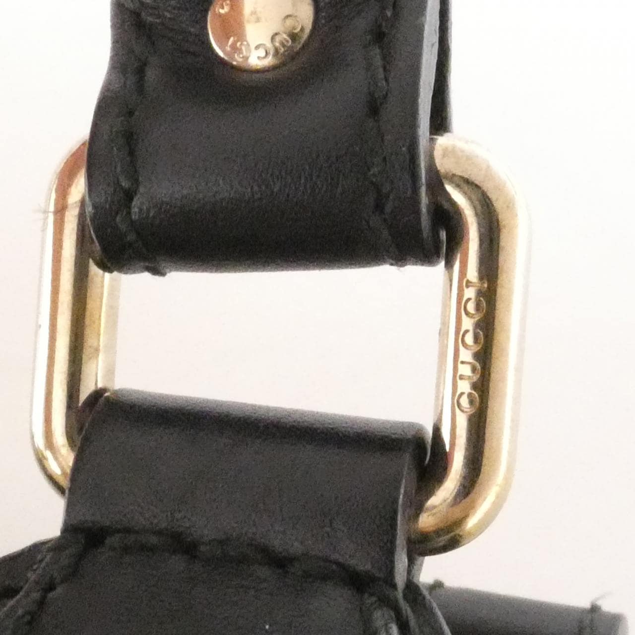 Gucci 211944 KD01G包