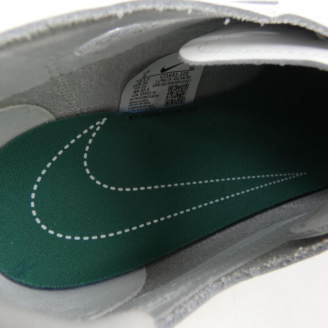 ナイキ NIKE CJ1651-500 スニーカー