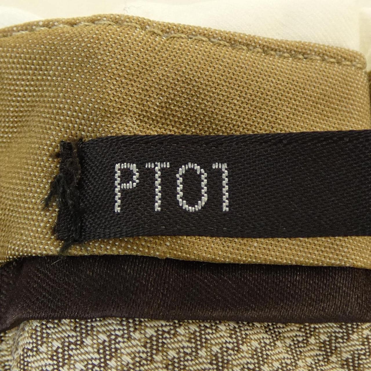 ピーティーゼロウーノ PT01 ショートパンツ