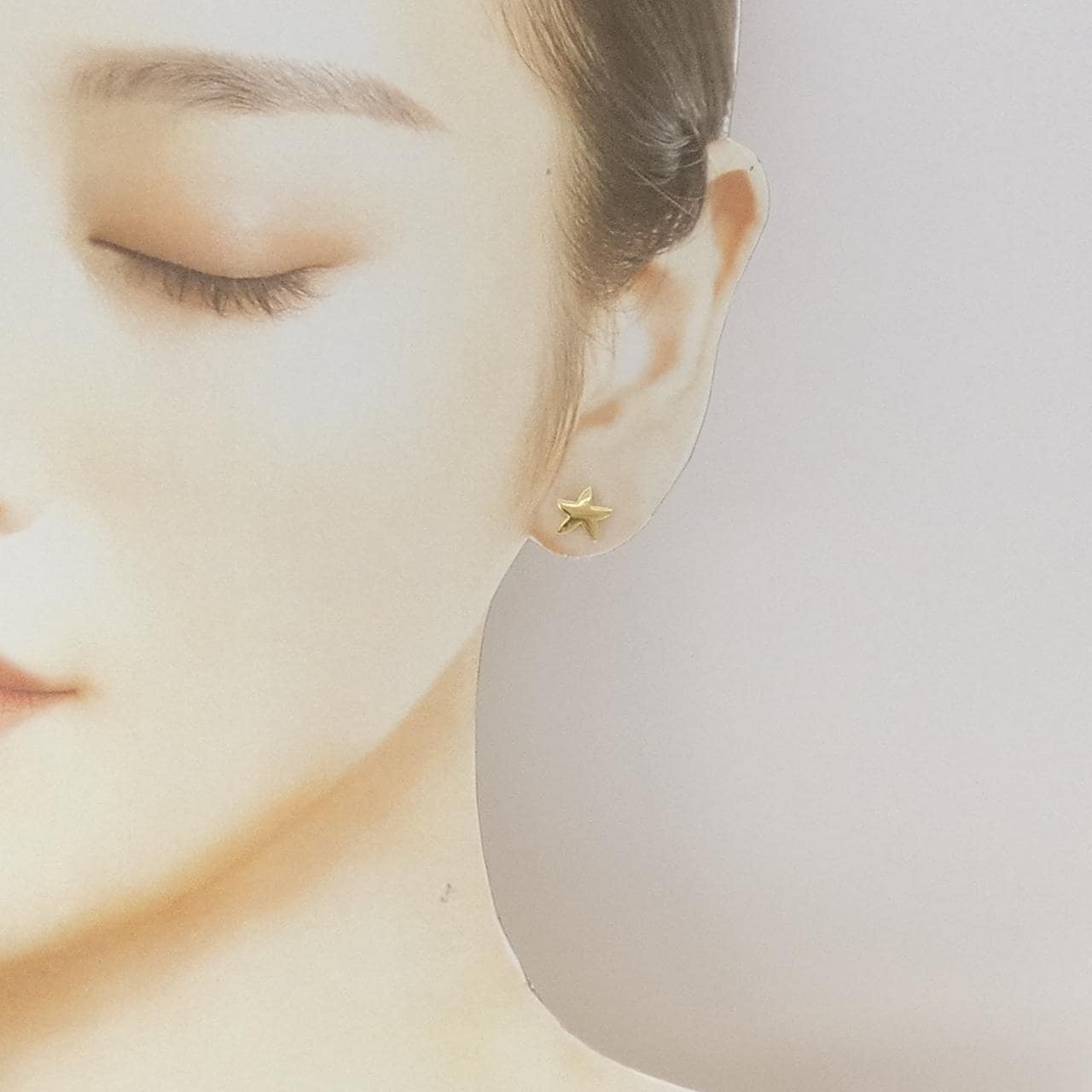 ポメラート ステッリーナ ピアス