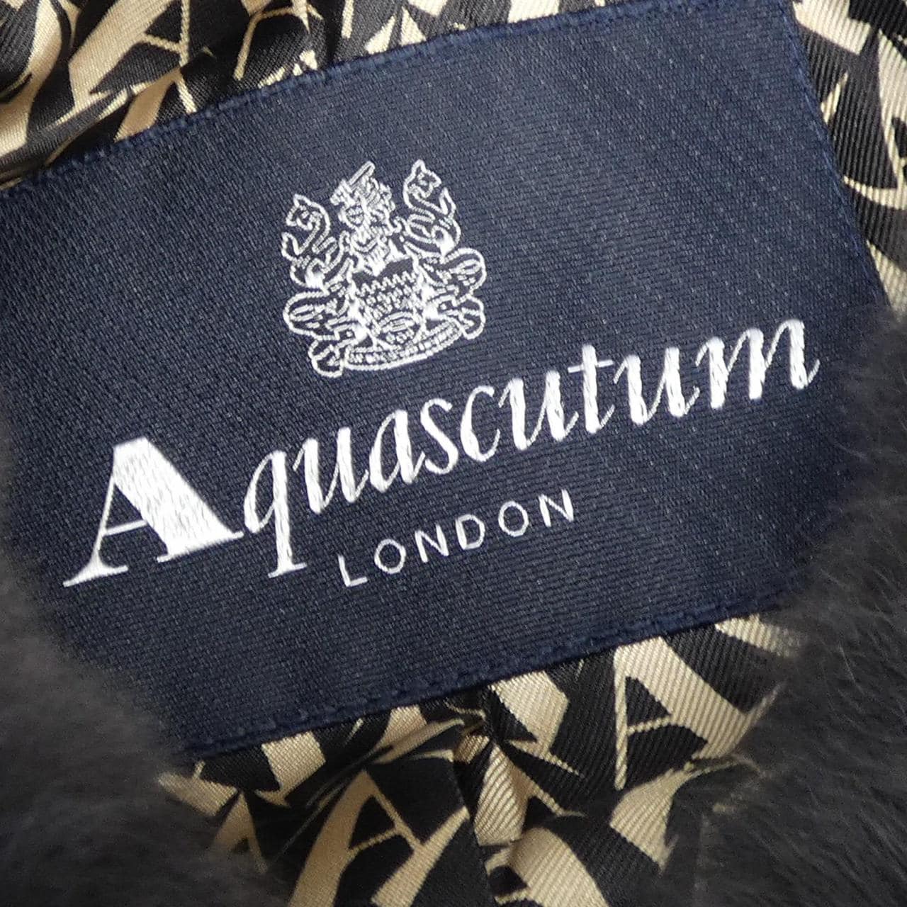 アクアスキュータム Aquascutum コート