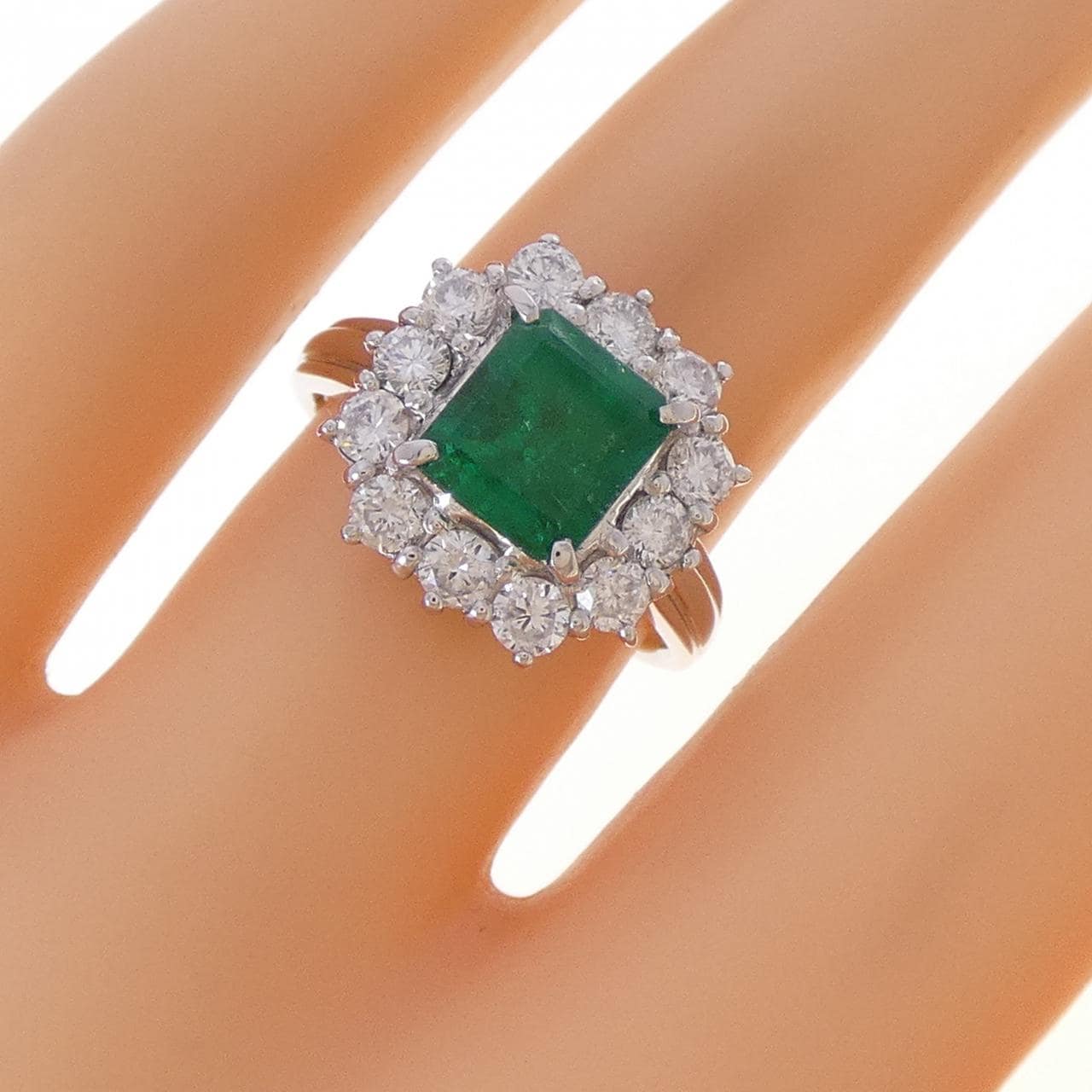 PT900 エメラルド リング 1.76CT