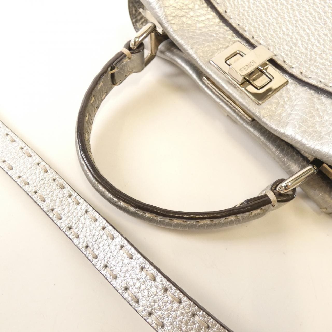 フェンディ SELLERIA ピーカブー ミニ 8BN244 5QG バッグ