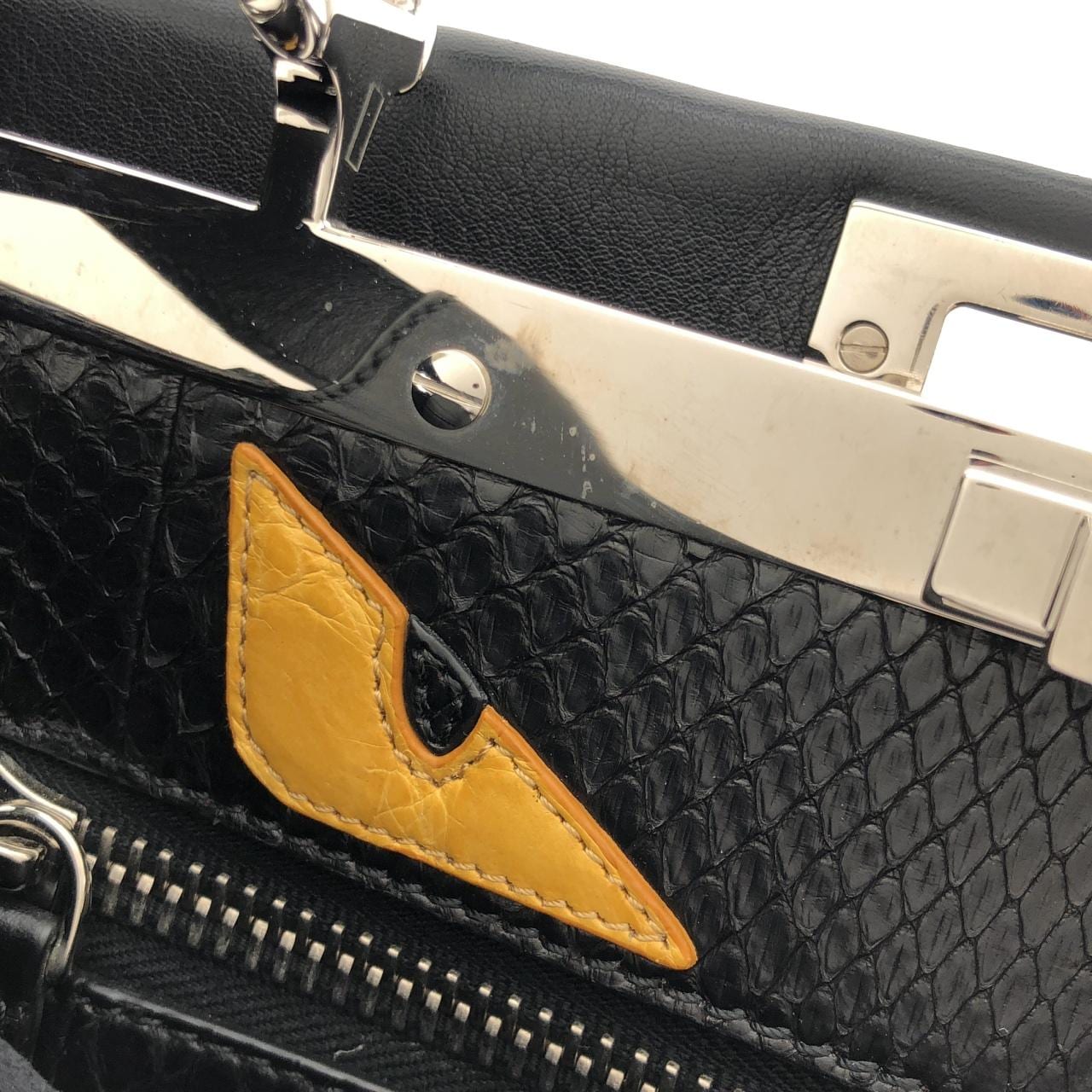 フェンディ BAG BUGS ピーカブー 8BN290 41G バッグ