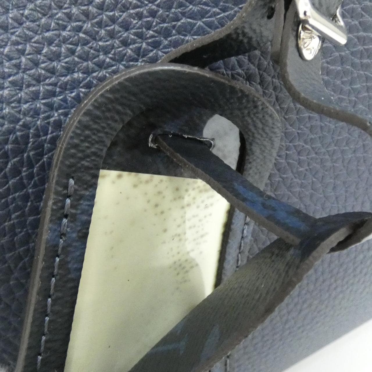 ルイヴィトン カバ ヴォワヤージュ M53240 バッグ