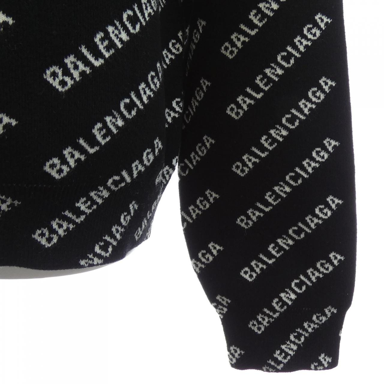 バレンシアガ BALENCIAGA WARDROBE 702952 T3233 ニット