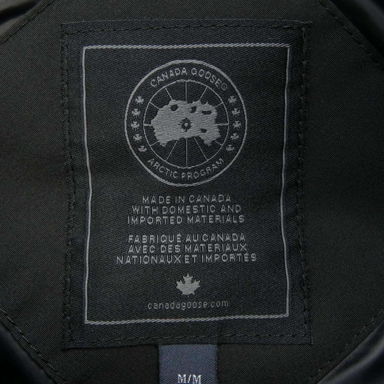 カナダグース CANADA GOOSE ダウンジャケット