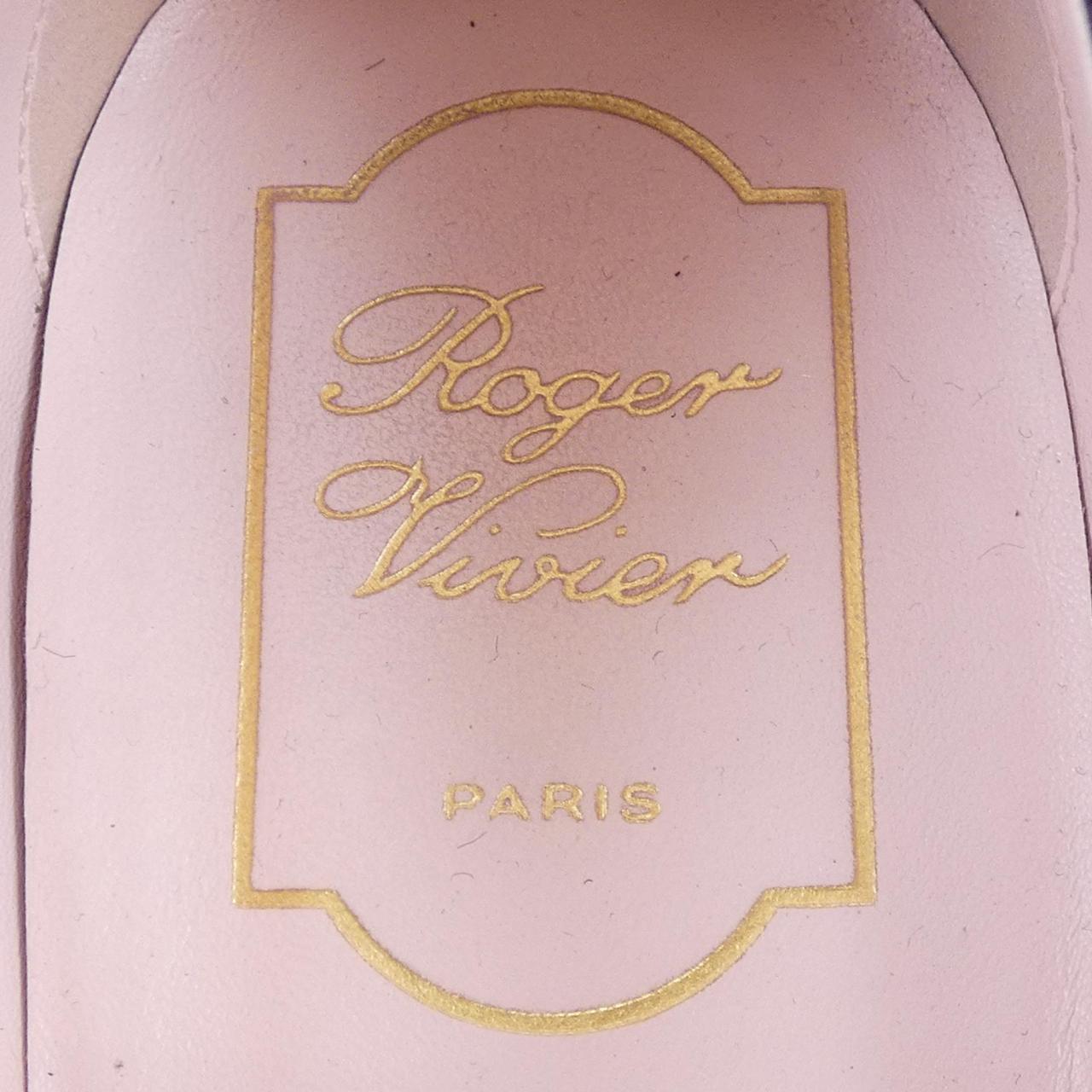 ROGER VIVIER ·維維亞鞋履