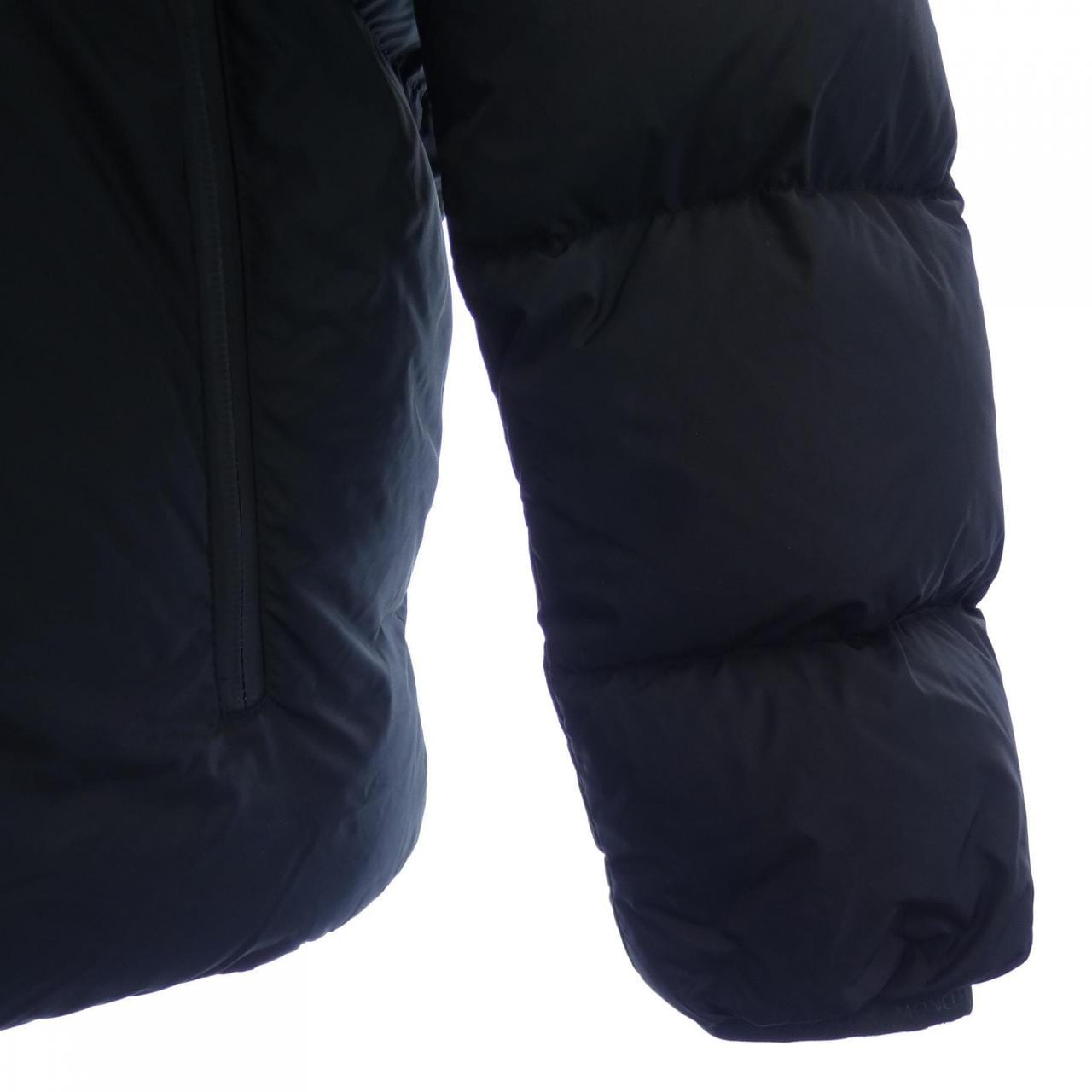 モンクレール MONCLER ダウンジャケット