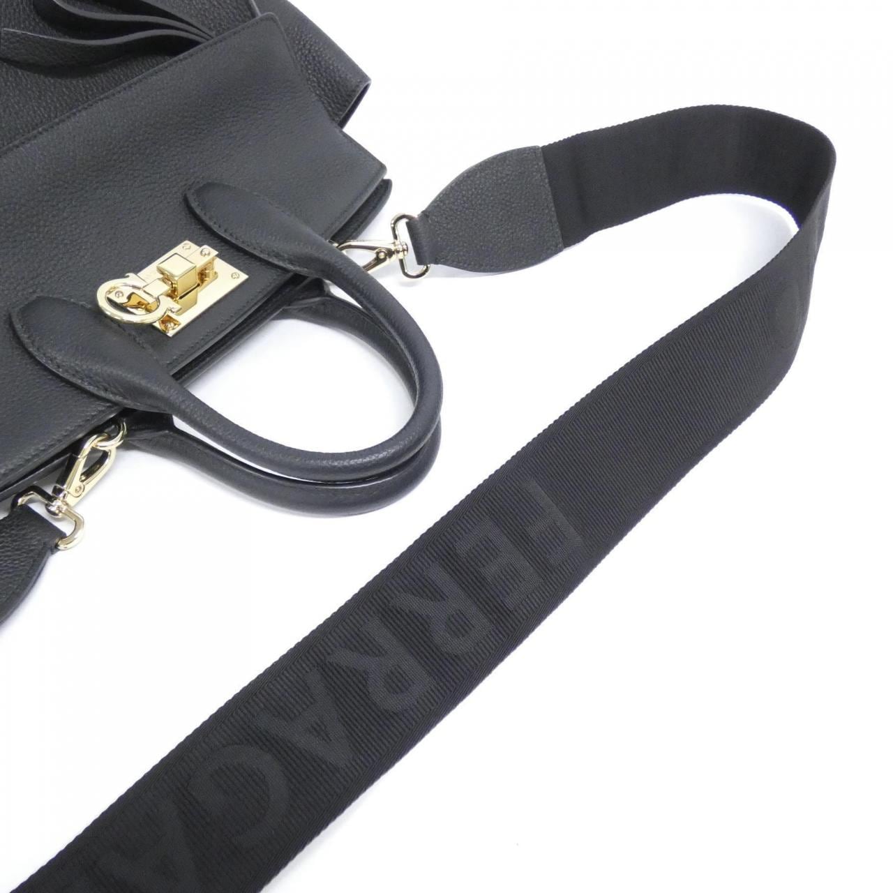 【新品】サルヴァトーレフェラガモ THE STUDIO 21 4493 バッグ