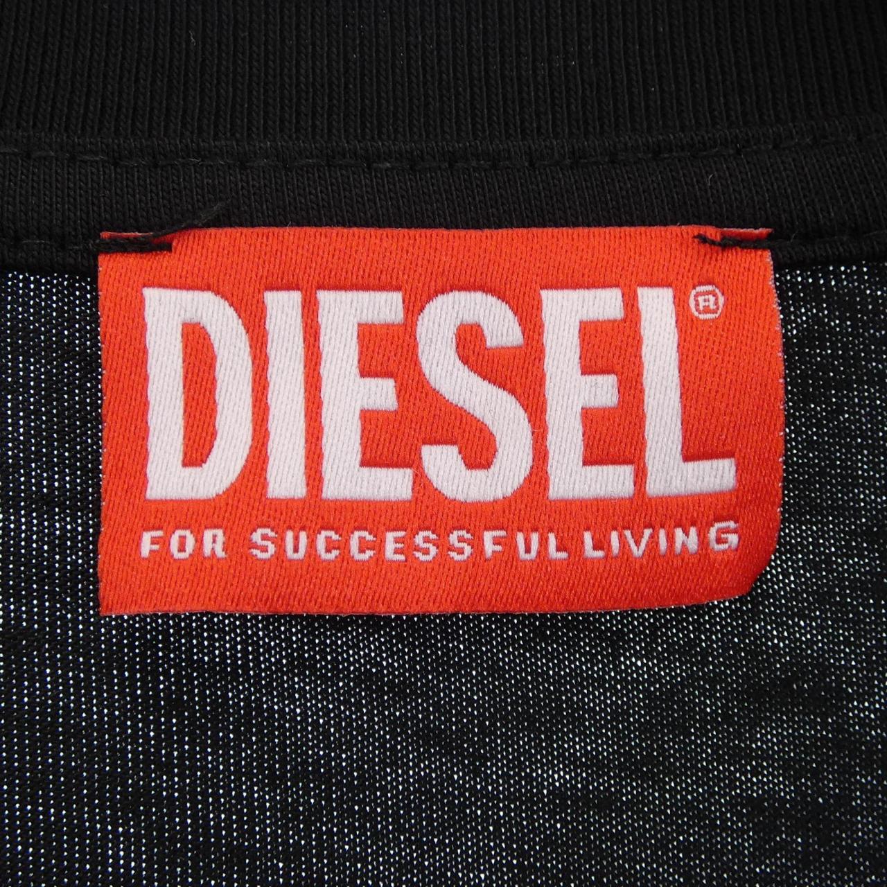 ディーゼル DIESEL Tシャツ
