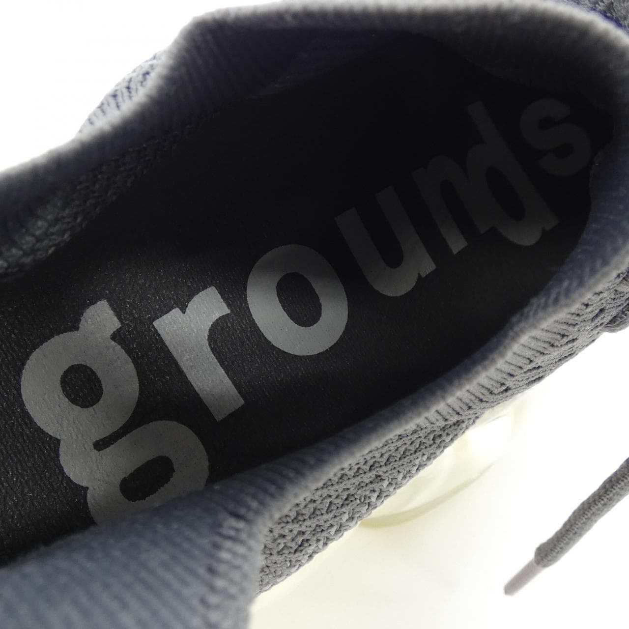 GROUNDS スニーカー