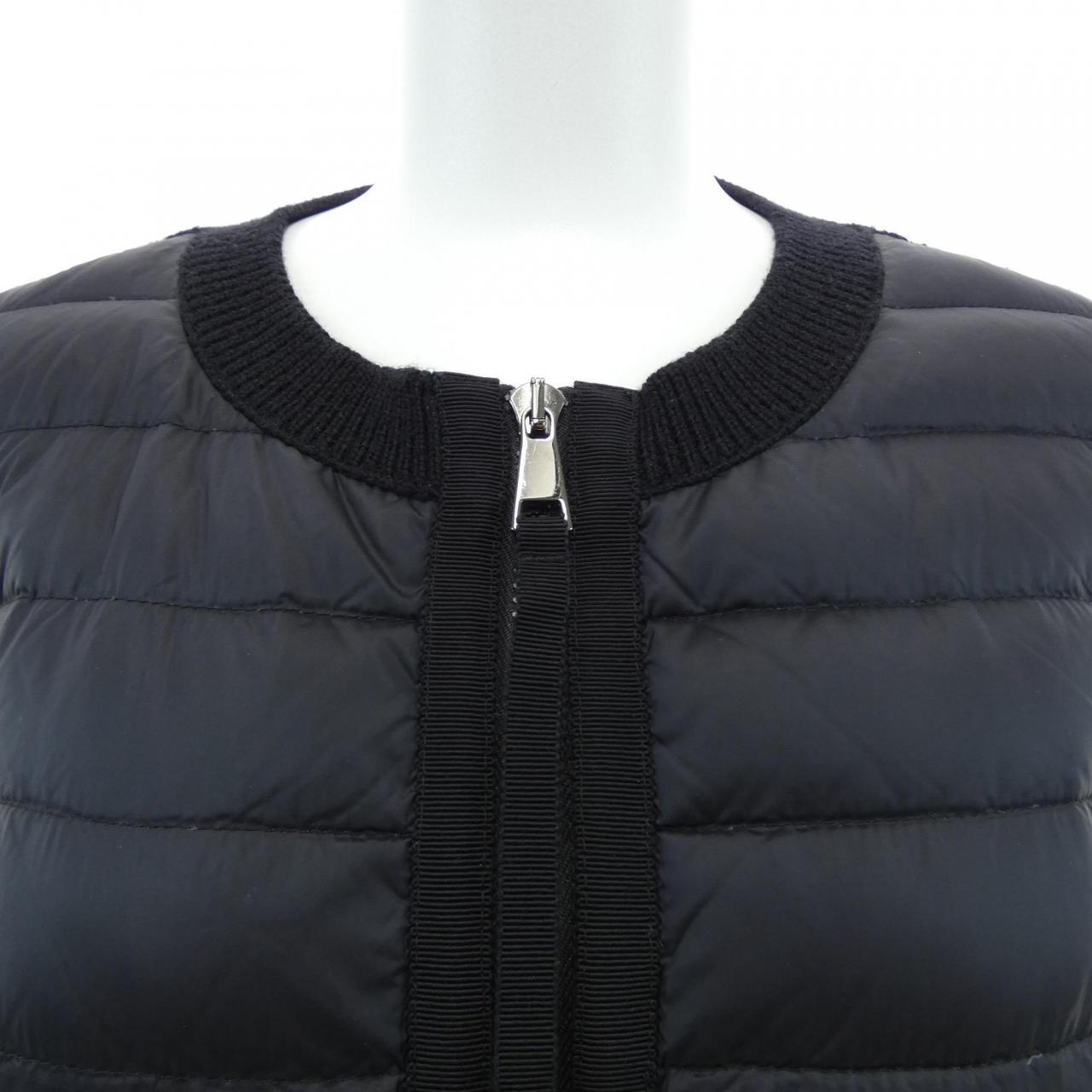 モンクレール MONCLER 20939474800 ダウンジャケット