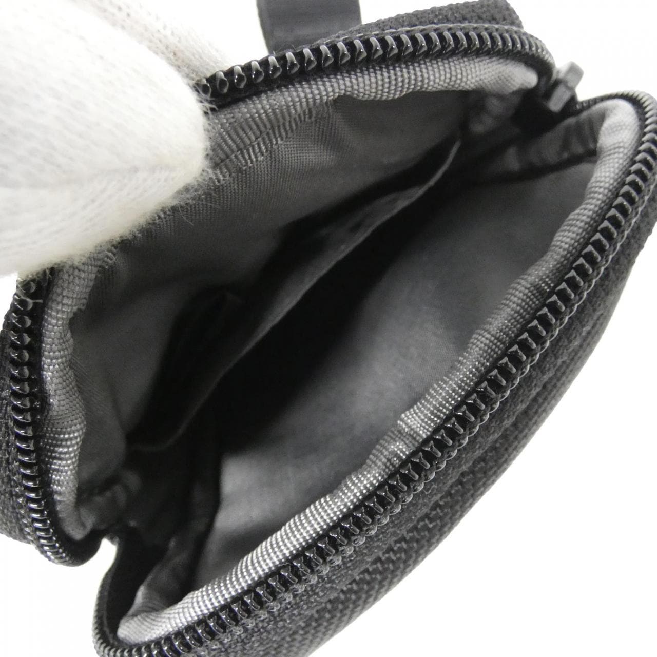 【新品】トゥミ ALPHA SMALL CROSSBODY POUCH 1445901041 ショルダーバッグ