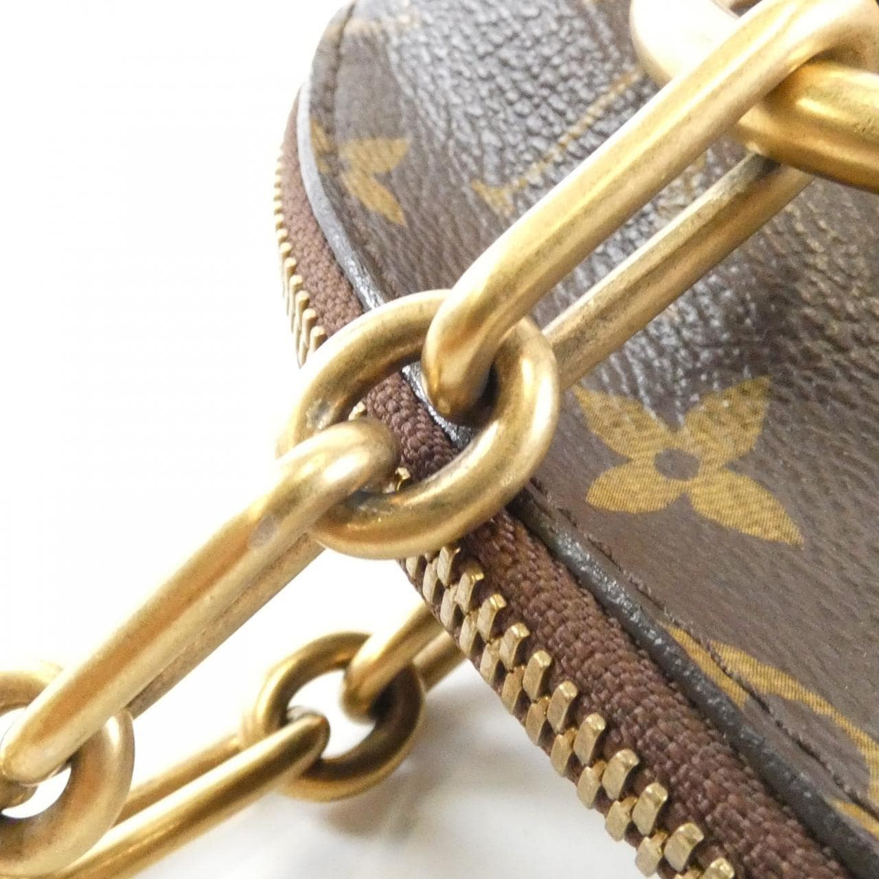 ルイヴィトン モノグラム(アイコノクラスト) パンチング バッグ ベビー M40230 ショルダーバッグ