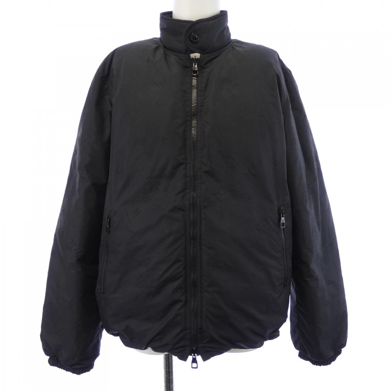 ルイヴィトン LOUIS VUITTON HLB45WAB2 ダウンジャケット