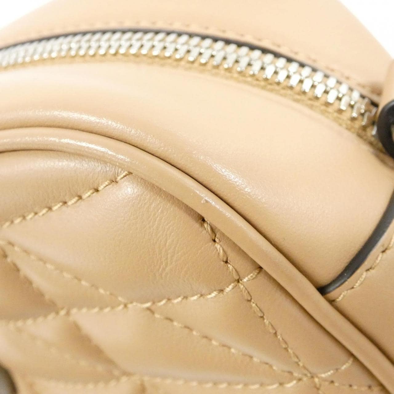 グッチ GG MARMONT 447632 UM8BN ショルダーバッグ