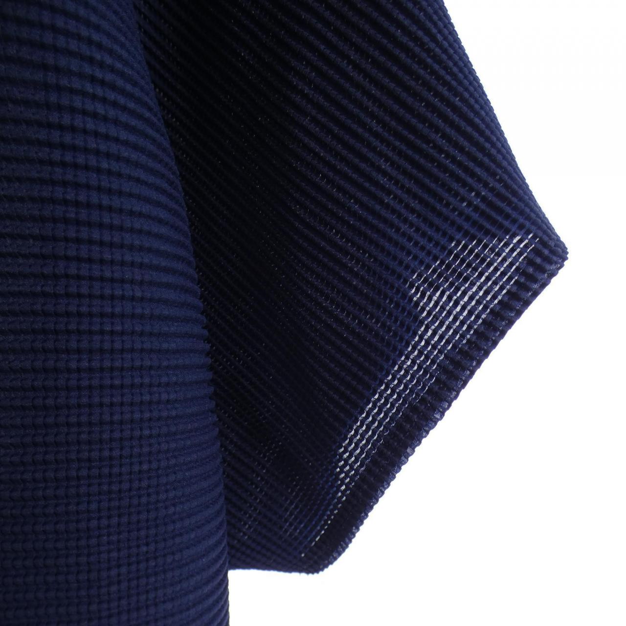 イッセイミヤケ ISSEY MIYAKE MI21FO764 カーディガン