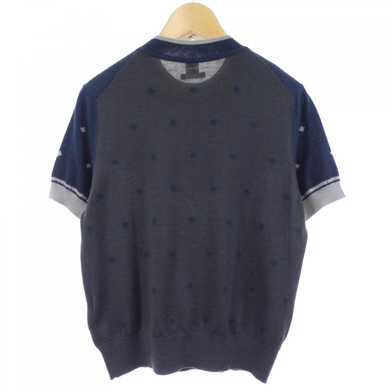 エルメス HERMES HARNAIS DE COUR 2H2622D8 ニット