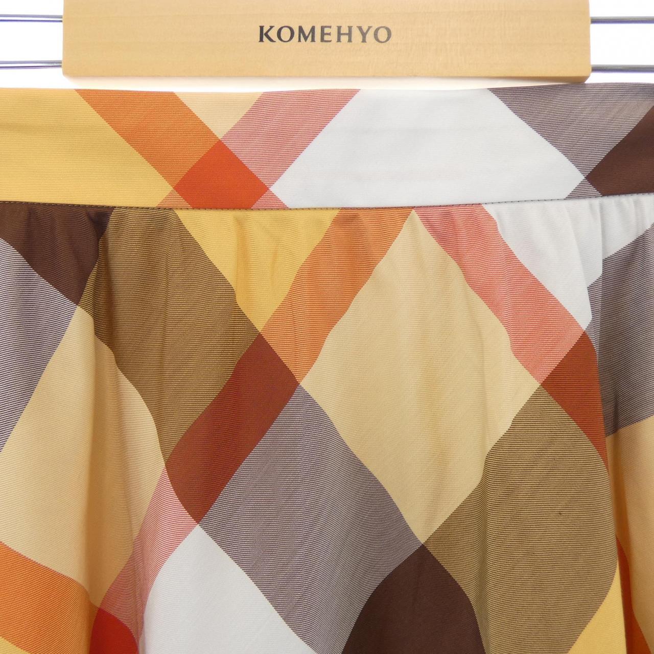 ブルーレーベルクレストブリッジ BLUE LABEL CRESTBRIDGE スカート