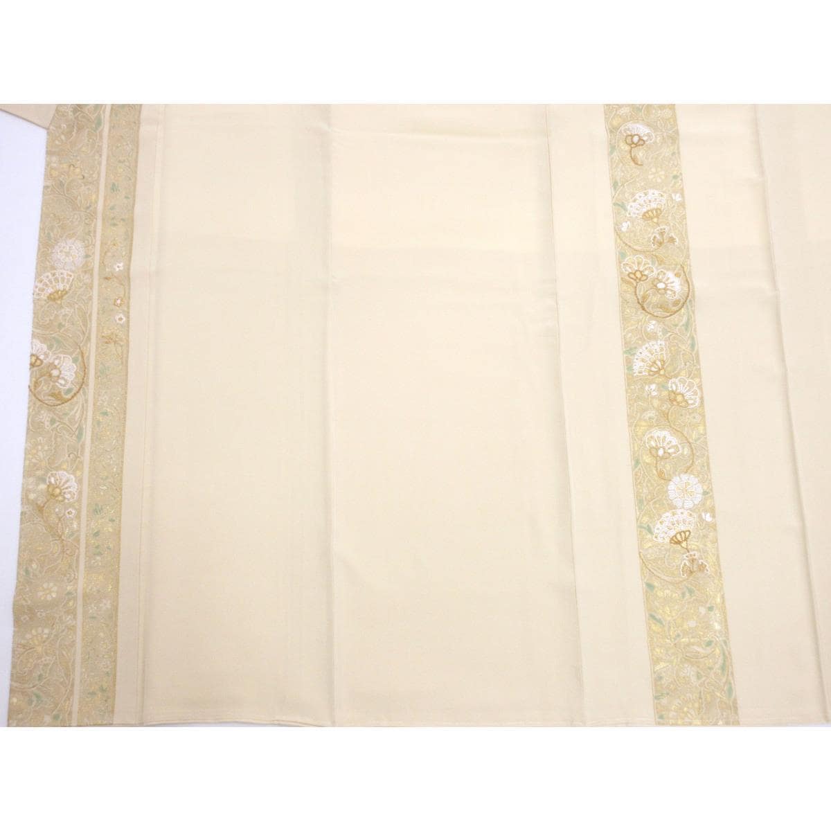 【未使用品】訪問着　友禅金彩加工　刺繍入り