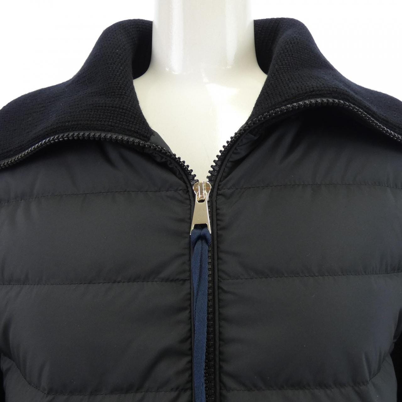 【新品】モンクレール MONCLER 20939B00035 ダウンジャケット