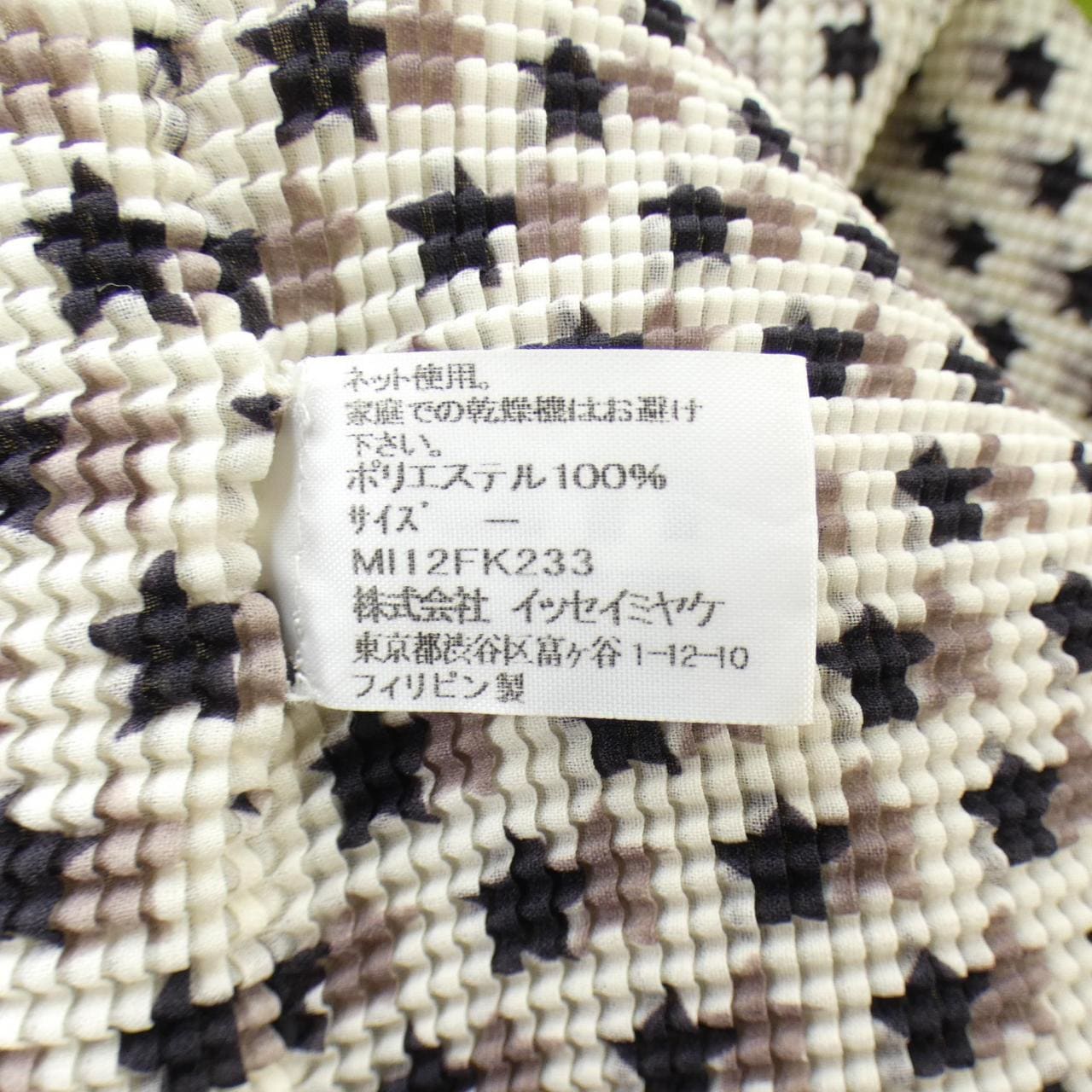 me ISSEY MIYAKE MI2FK233 Tops