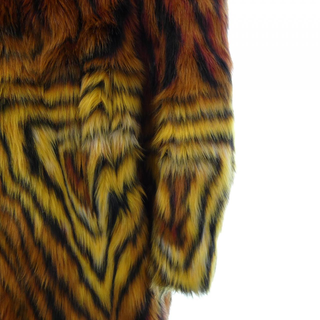 ヴェルサーチェ VERSACE A87741 コート