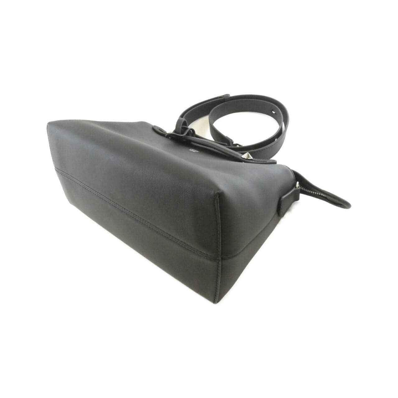 フェンディ バイ ザ ウェイ ミディアム 8BL146 1D5 バッグ