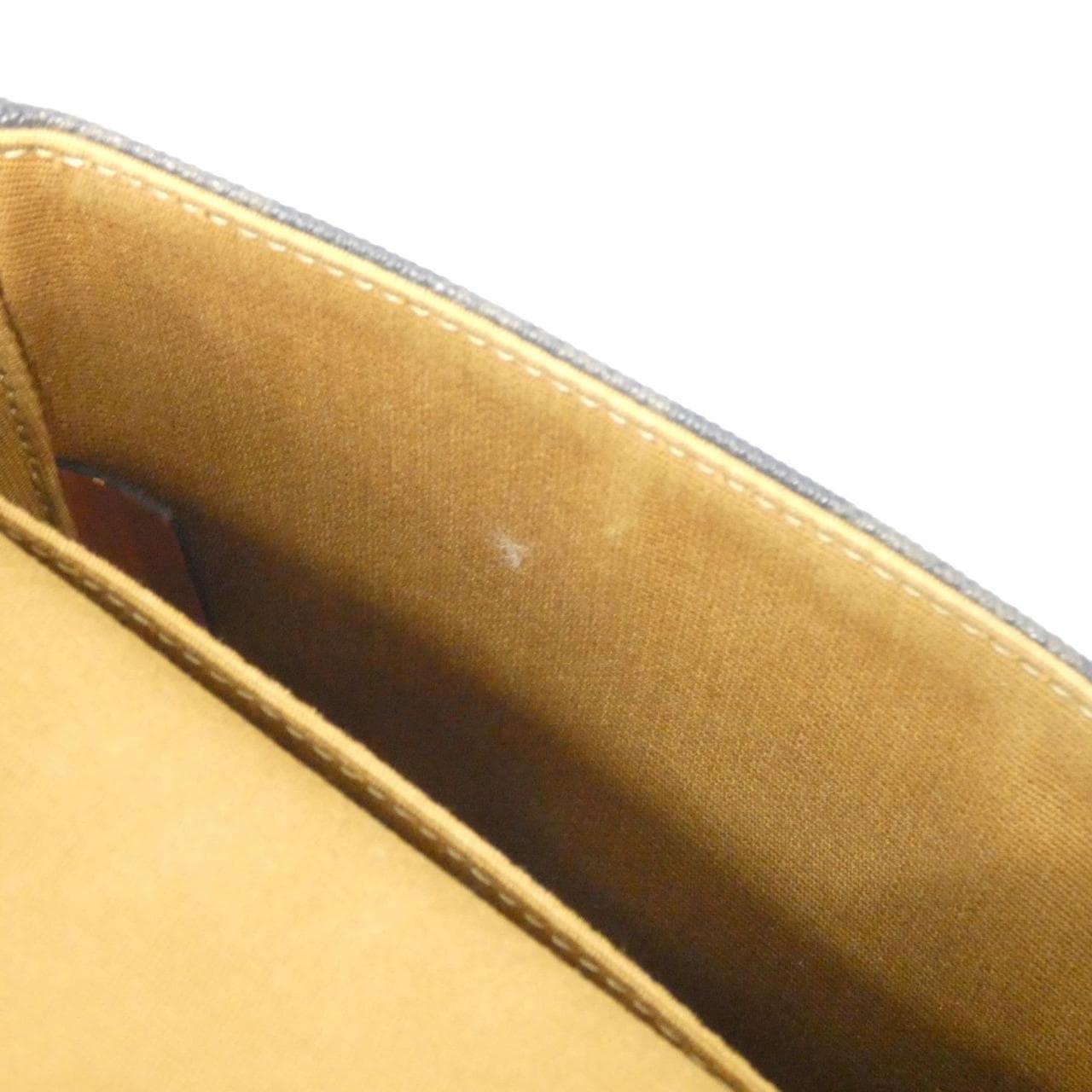 セリーヌ ミニ ブサス  196702BZJ ショルダーバッグ