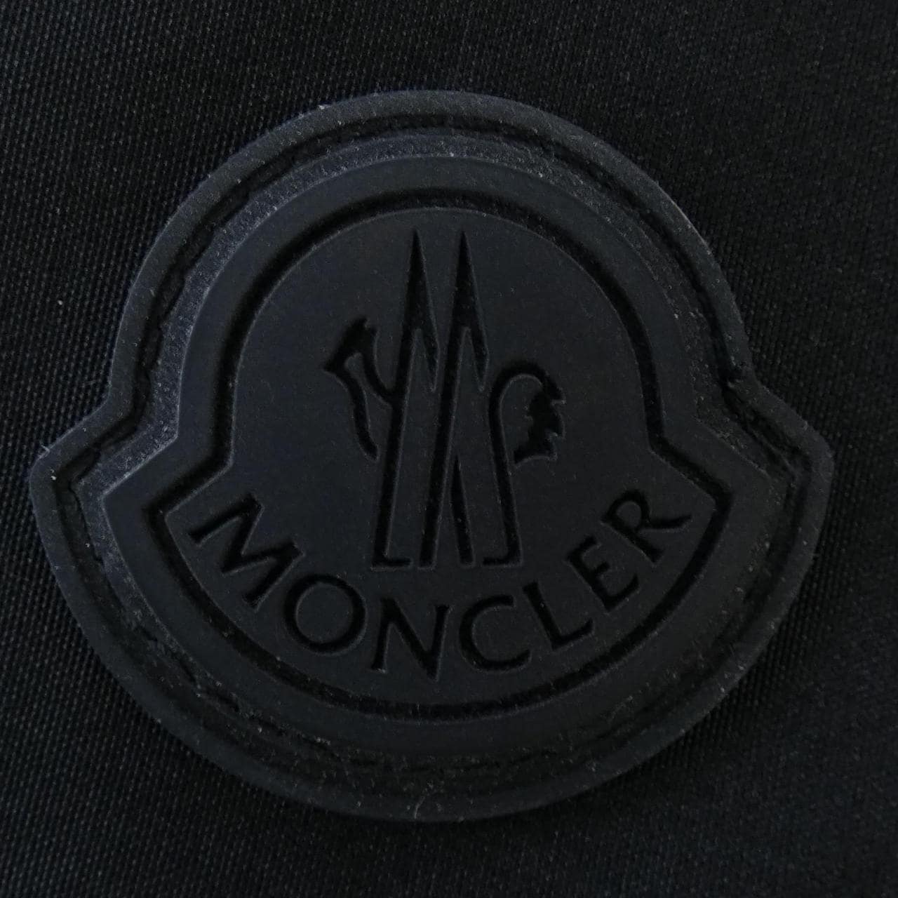 モンクレール MONCLER ダウンジャケット