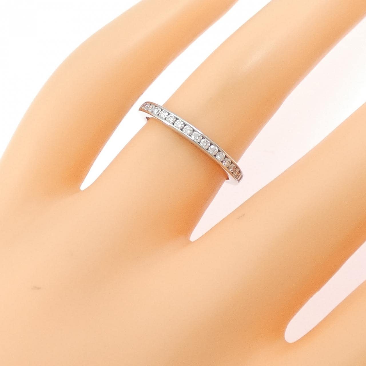 TIFFANY Half Circle Channel Setting Ring
