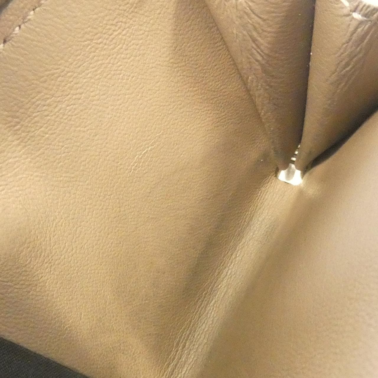 フェンディ セレリア ピーカブー マイクロ 8M0499 ARC1 財布