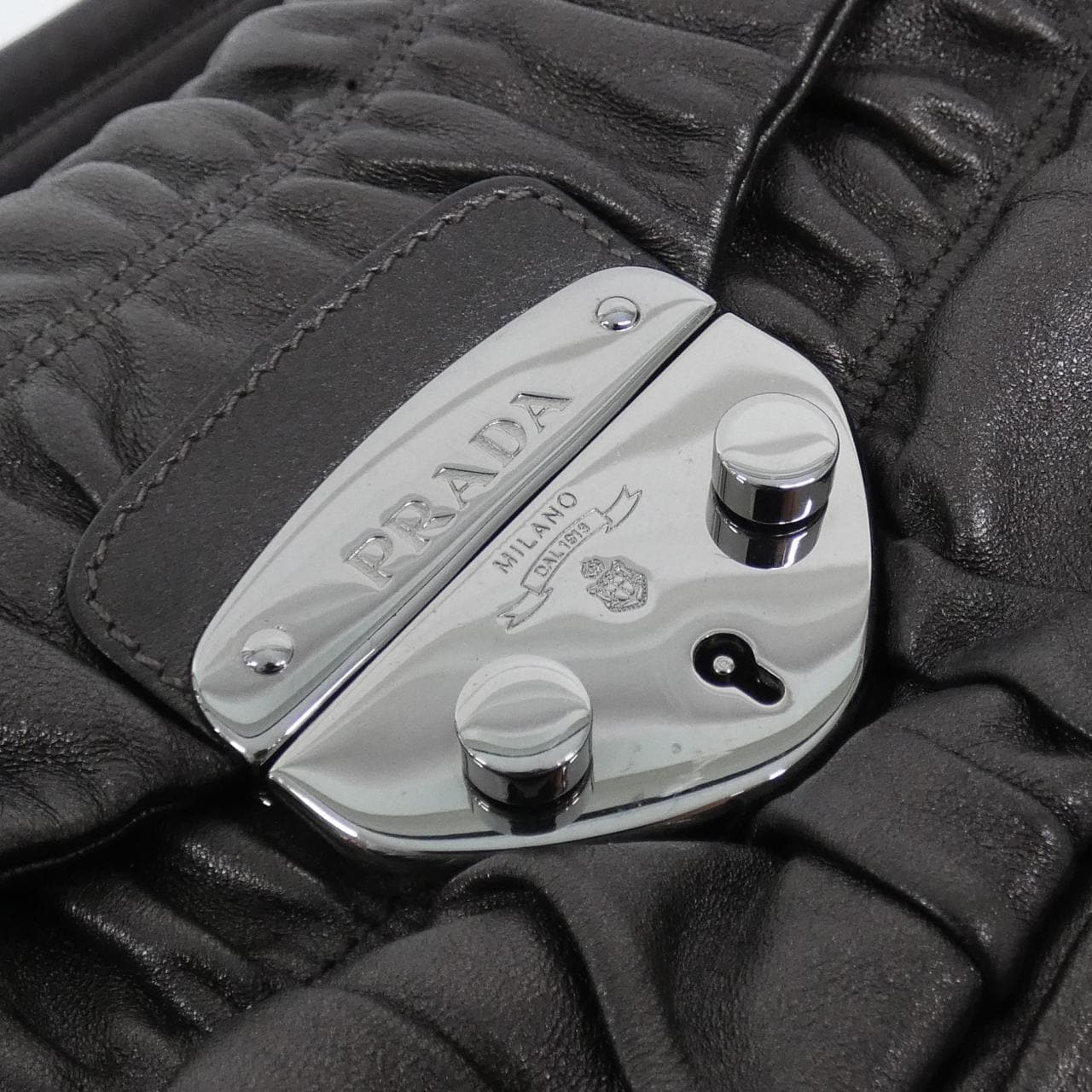 プラダ BR3972 ショルダーバッグ