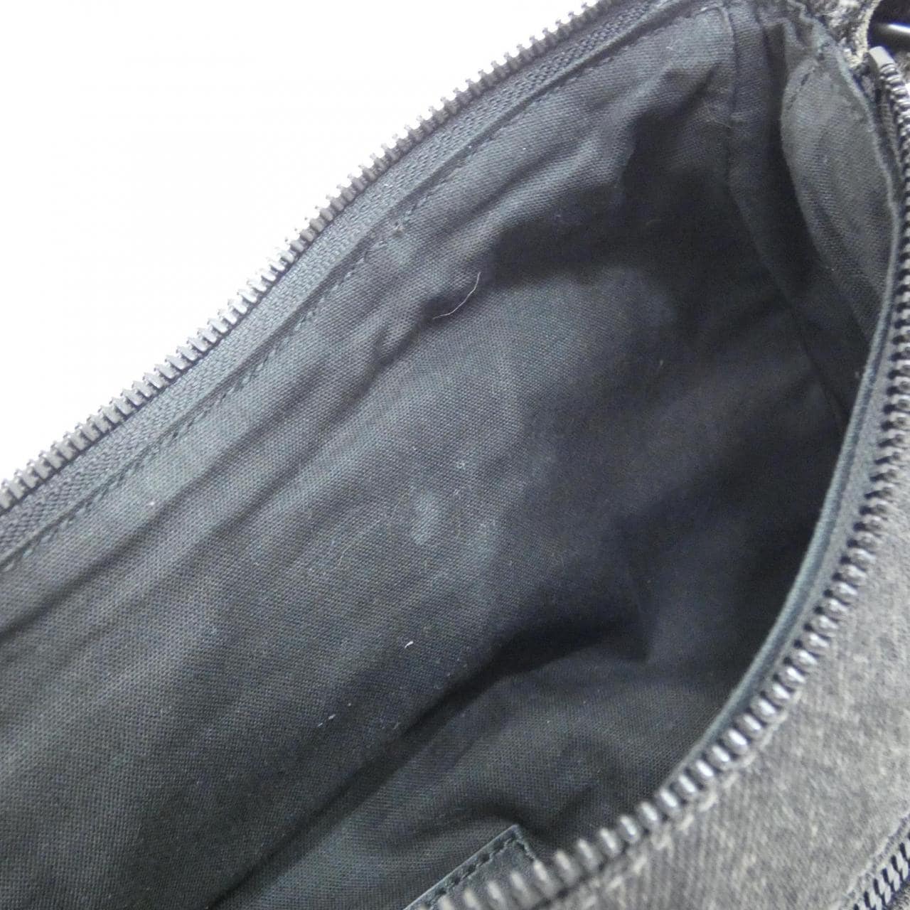 バレンシアガ ル カゴール 671307 ショルダーバッグ